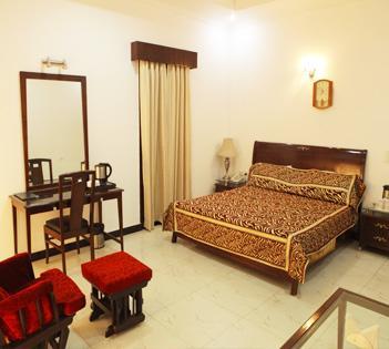 Gajraula Haveli Resort Eksteriør billede
